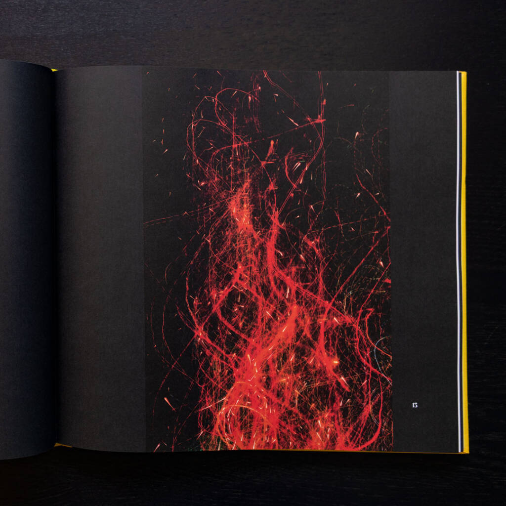 CATALOGO_02_INSIDE_04